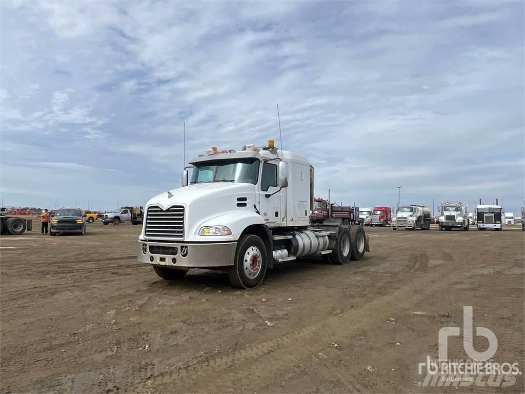 Mack CXU613 曳引機組件