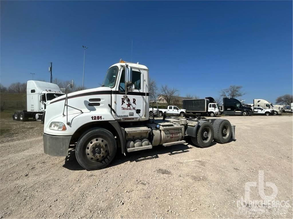 Mack CXU613 曳引機組件