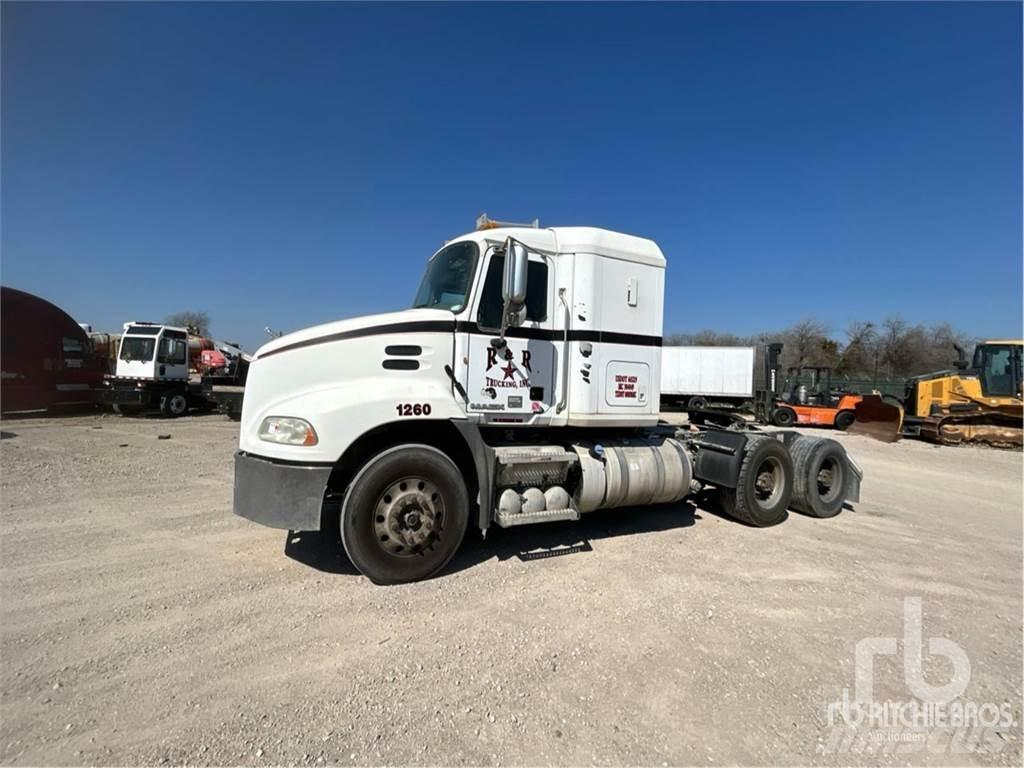 Mack CXU613 曳引機組件