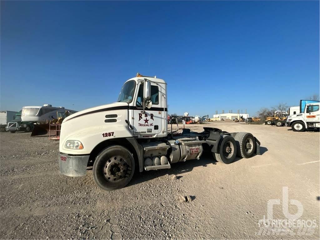 Mack CXU613 曳引機組件
