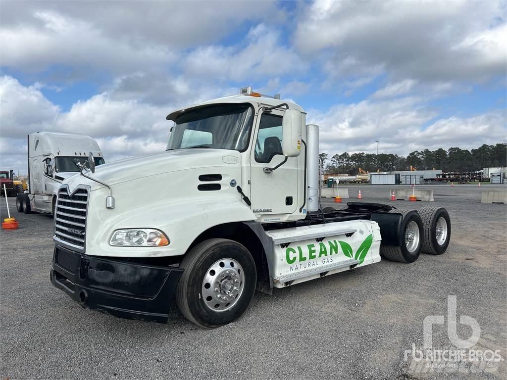 Mack CXU633T 曳引機組件
