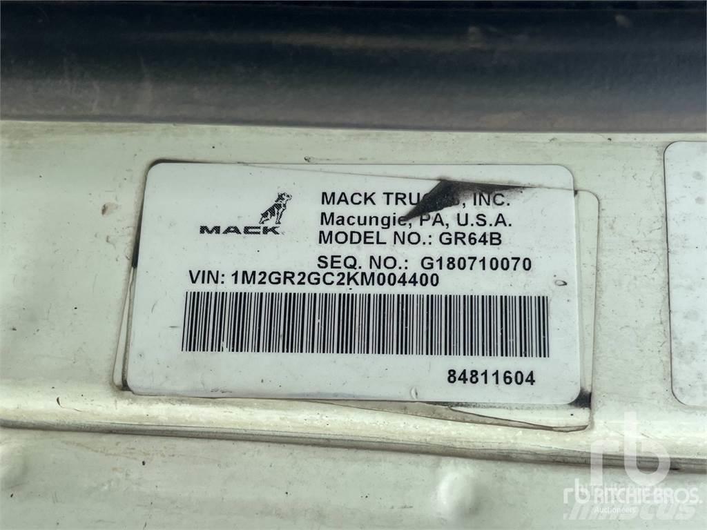 Mack GR64B 起重可拆卸式卡車