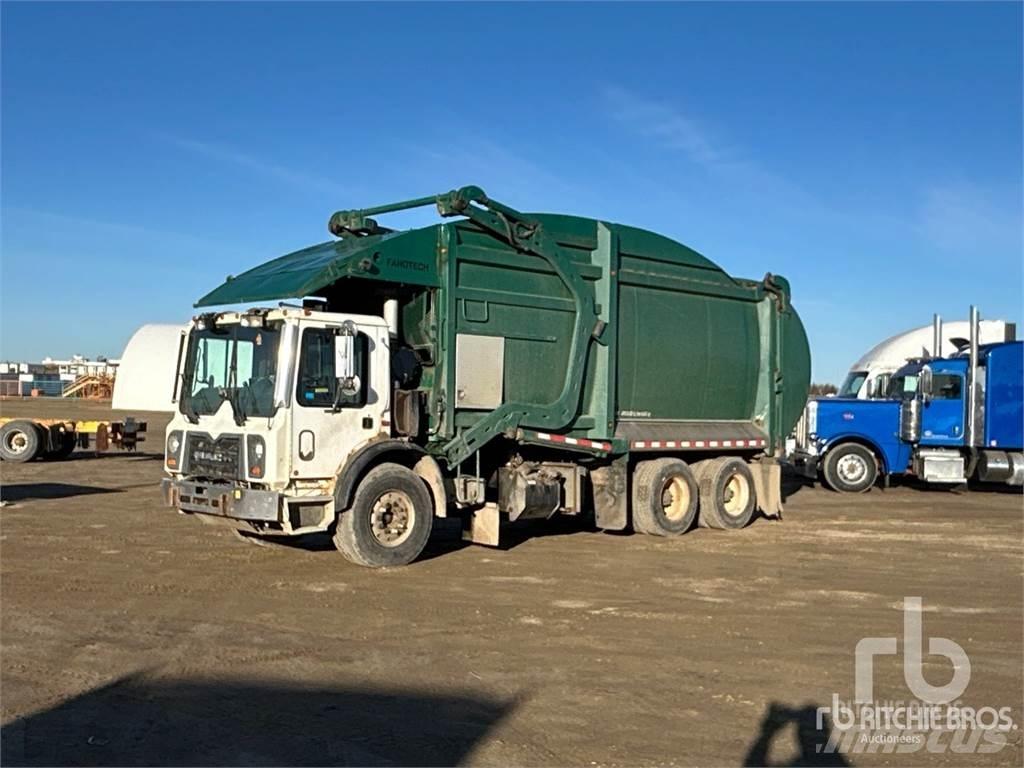 Mack MRU613 垃圾車