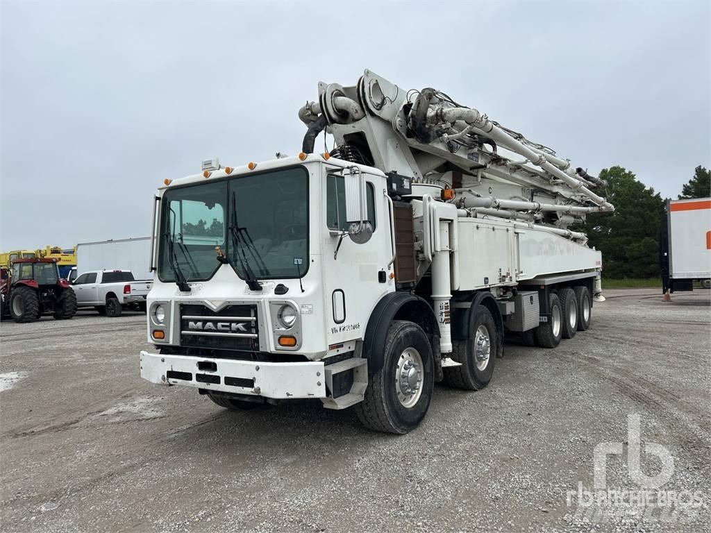 Mack TE106 混凝土車