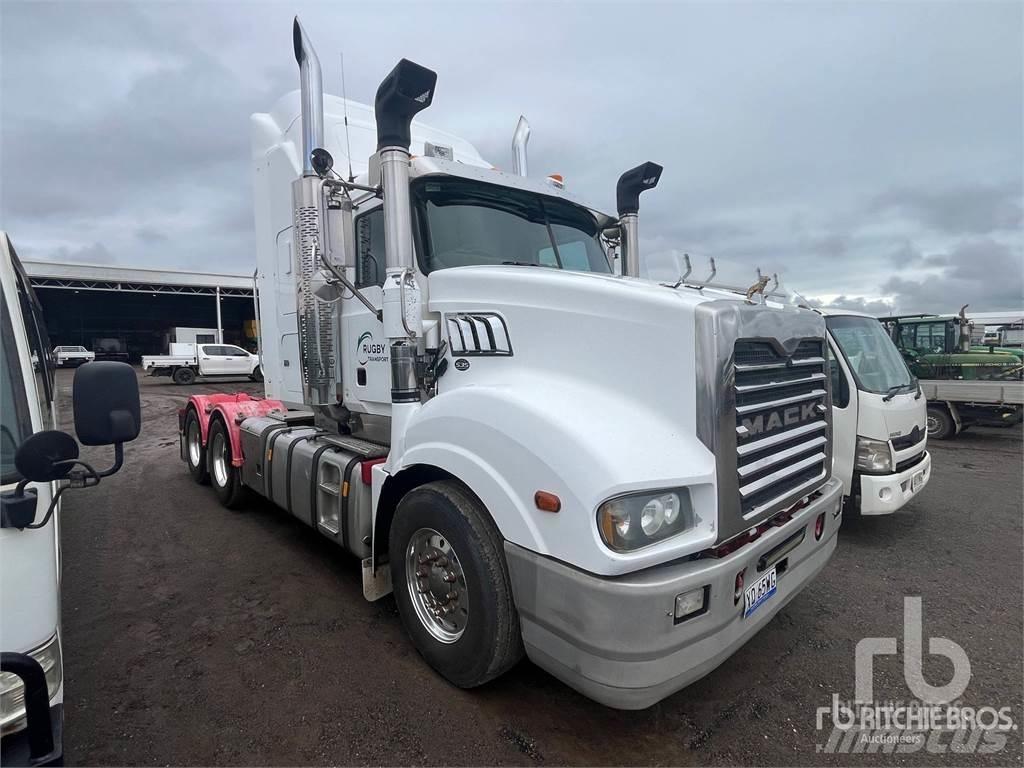 Mack TRIDENT 曳引機組件