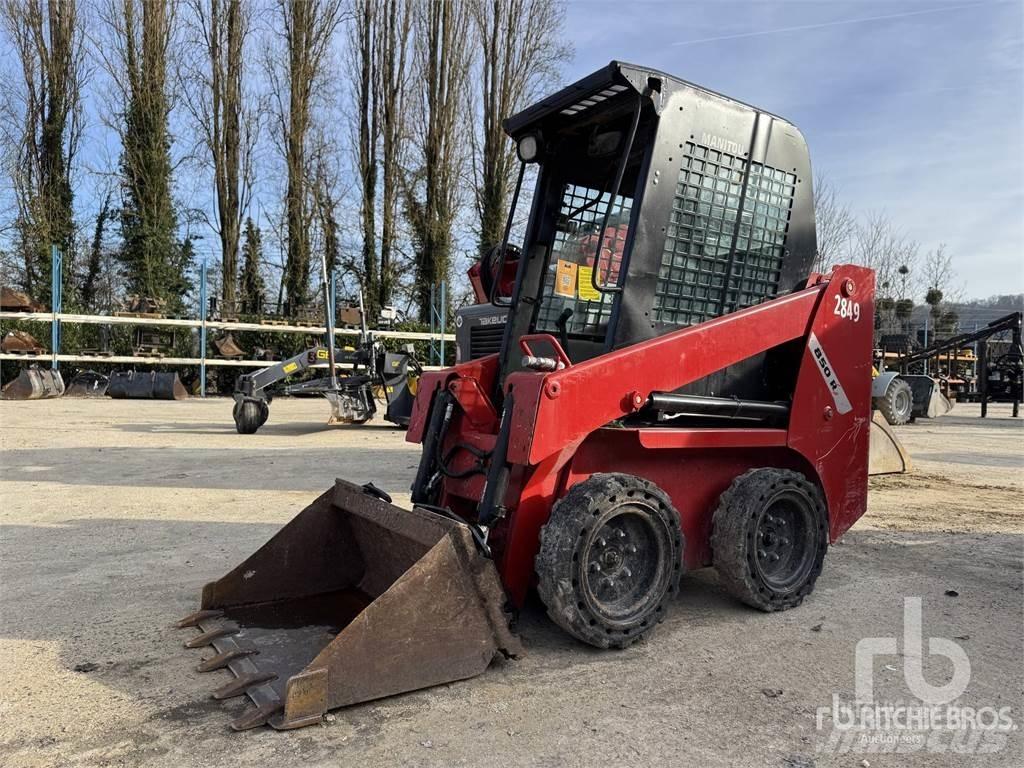 Manitou 850RF 滑移轉向裝載機