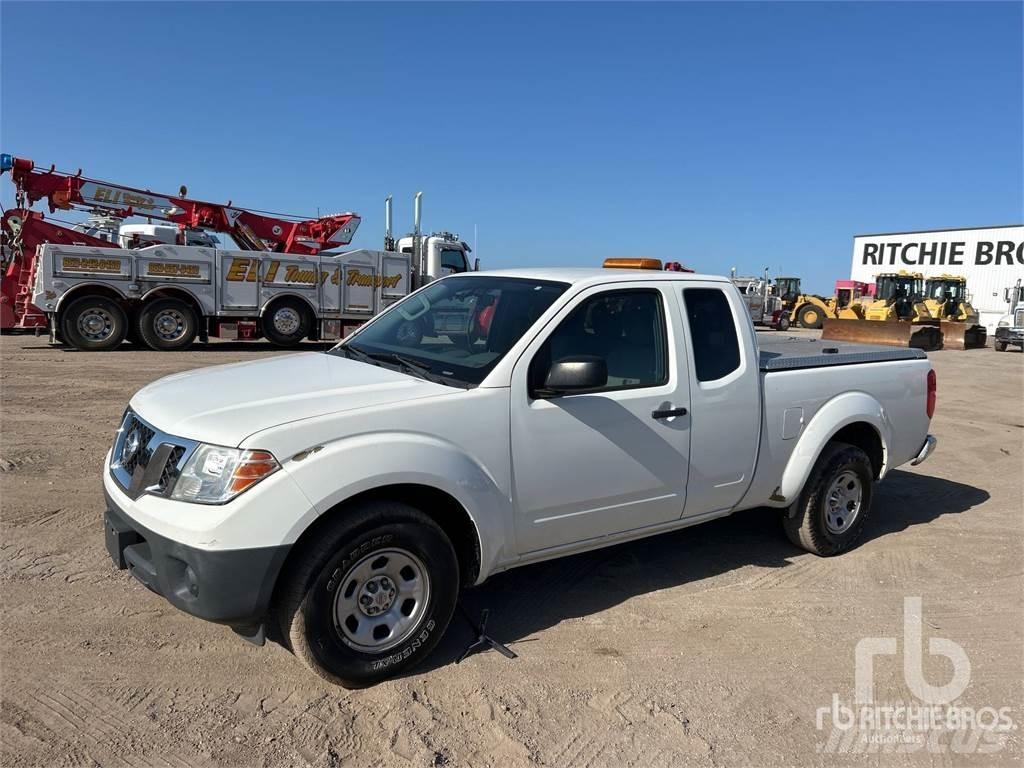 Nissan FRONTIER 皮卡.傳統半斗卡車/側卸板