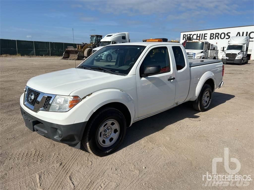 Nissan FRONTIER 皮卡.傳統半斗卡車/側卸板