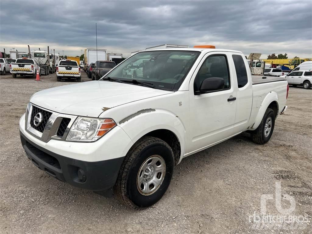 Nissan FRONTIER 皮卡.傳統半斗卡車/側卸板