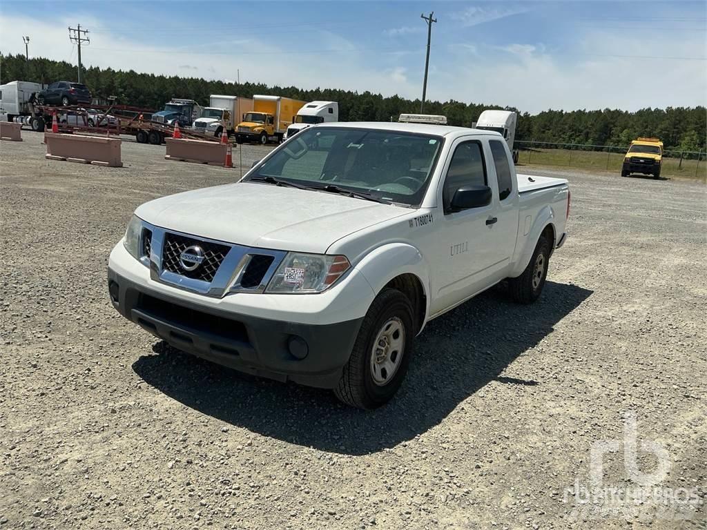 Nissan FRONTIER 皮卡.傳統半斗卡車/側卸板