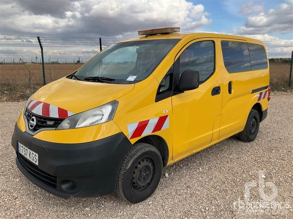 Nissan NV200 廂式貨物運輸車