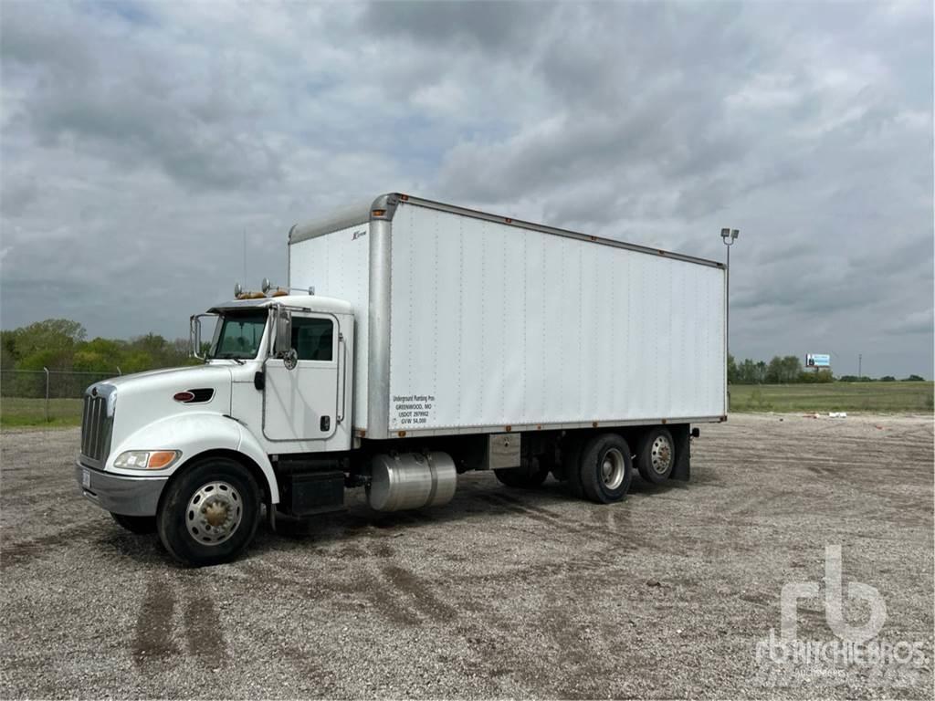 Peterbilt 335 都市/通用型車輛