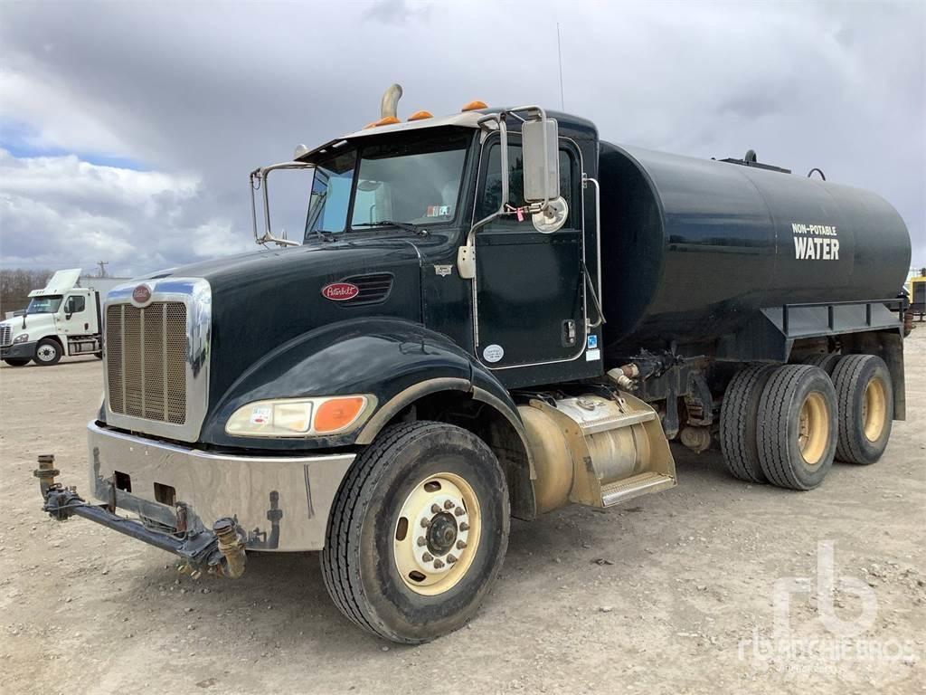 Peterbilt 348 水車