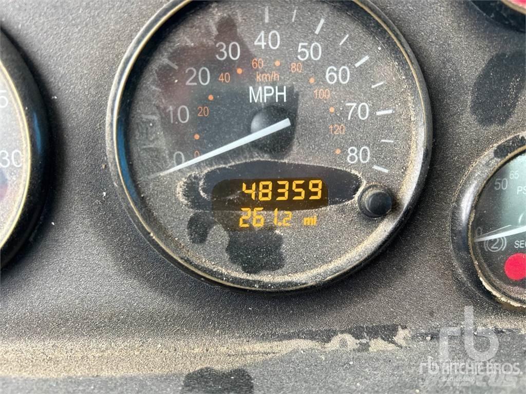 Peterbilt 348 水車