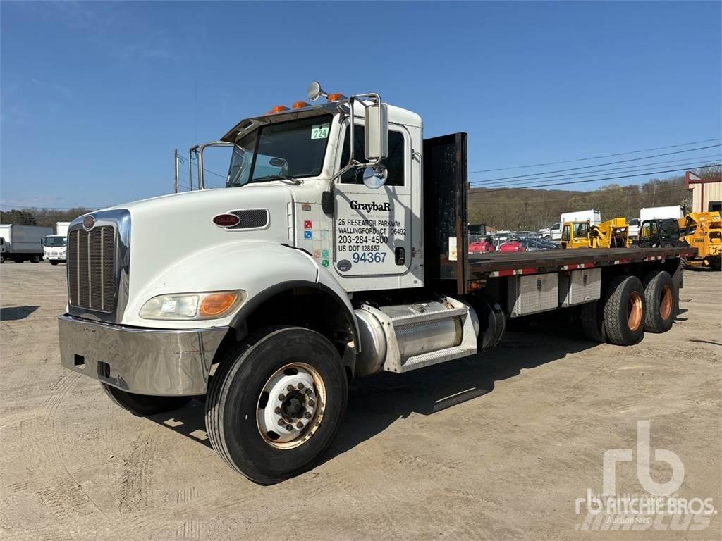 Peterbilt 382 平板式/側卸式卡車