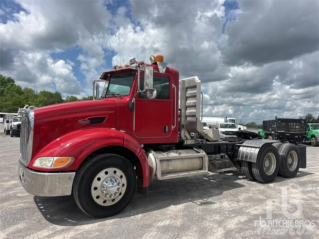 Peterbilt 384 曳引機組件