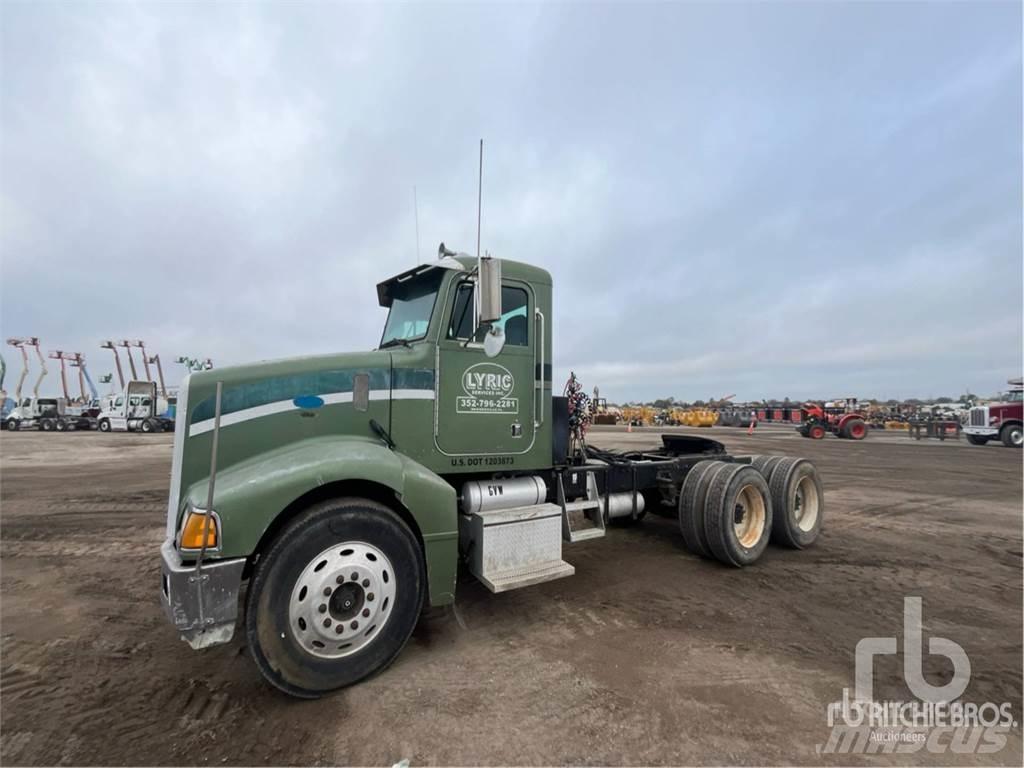 Peterbilt 385 曳引機組件