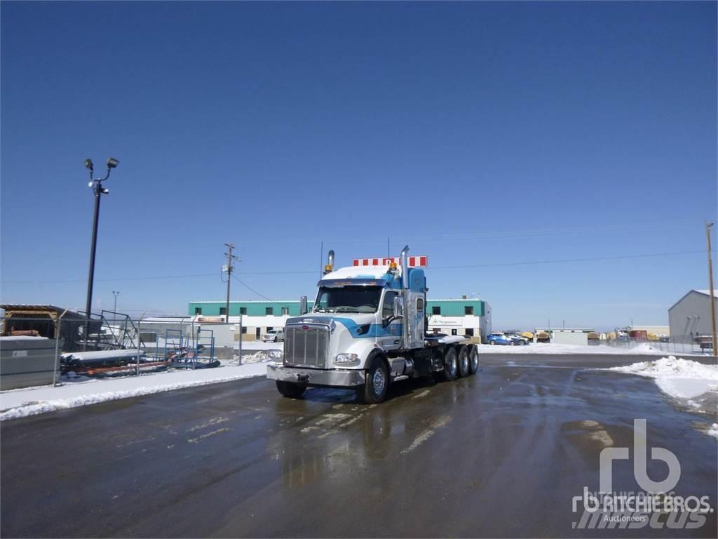 Peterbilt 567 平板 / 絞盤 卡車