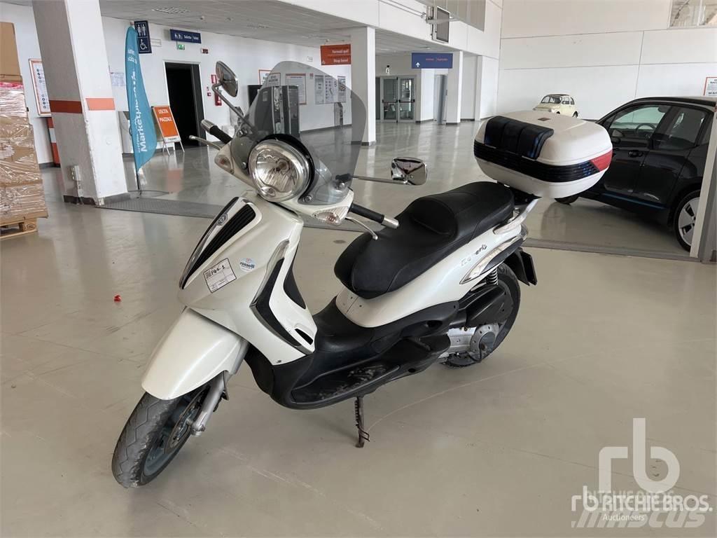 Piaggio BEVERLY 汽車
