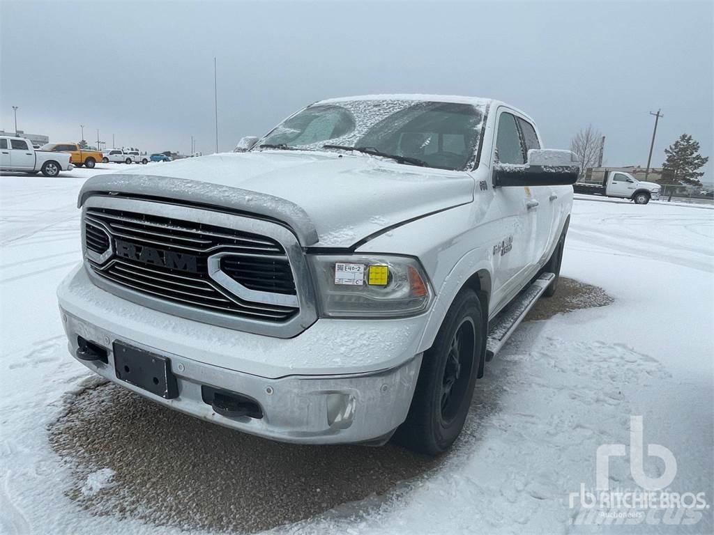 RAM 1500 皮卡.傳統半斗卡車/側卸板