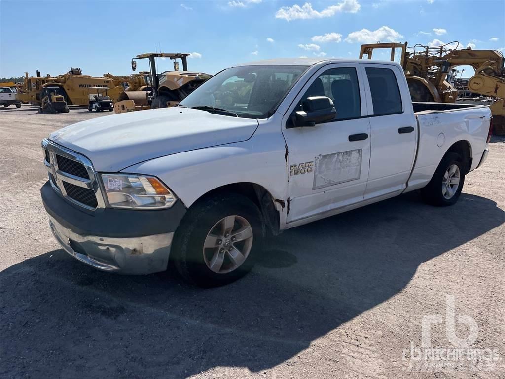 RAM 1500 皮卡.傳統半斗卡車/側卸板