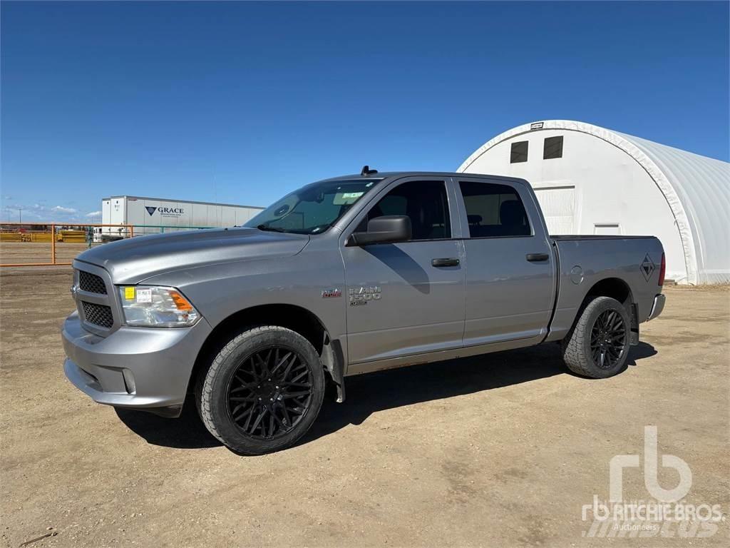 RAM 1500 皮卡.傳統半斗卡車/側卸板