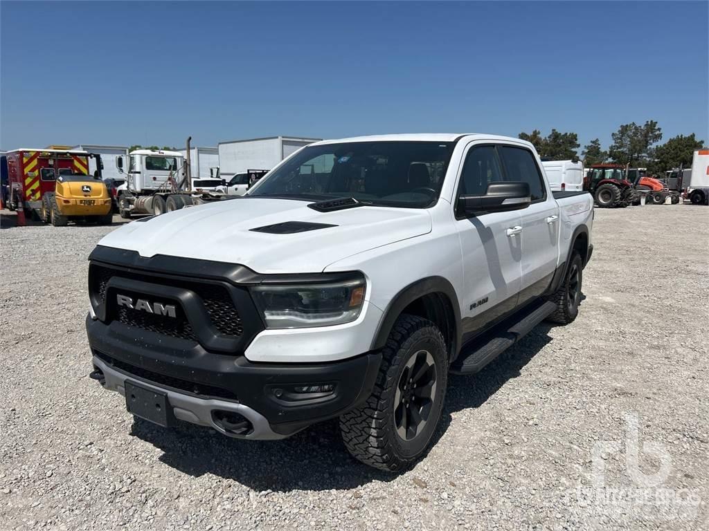 RAM 1500 皮卡.傳統半斗卡車/側卸板