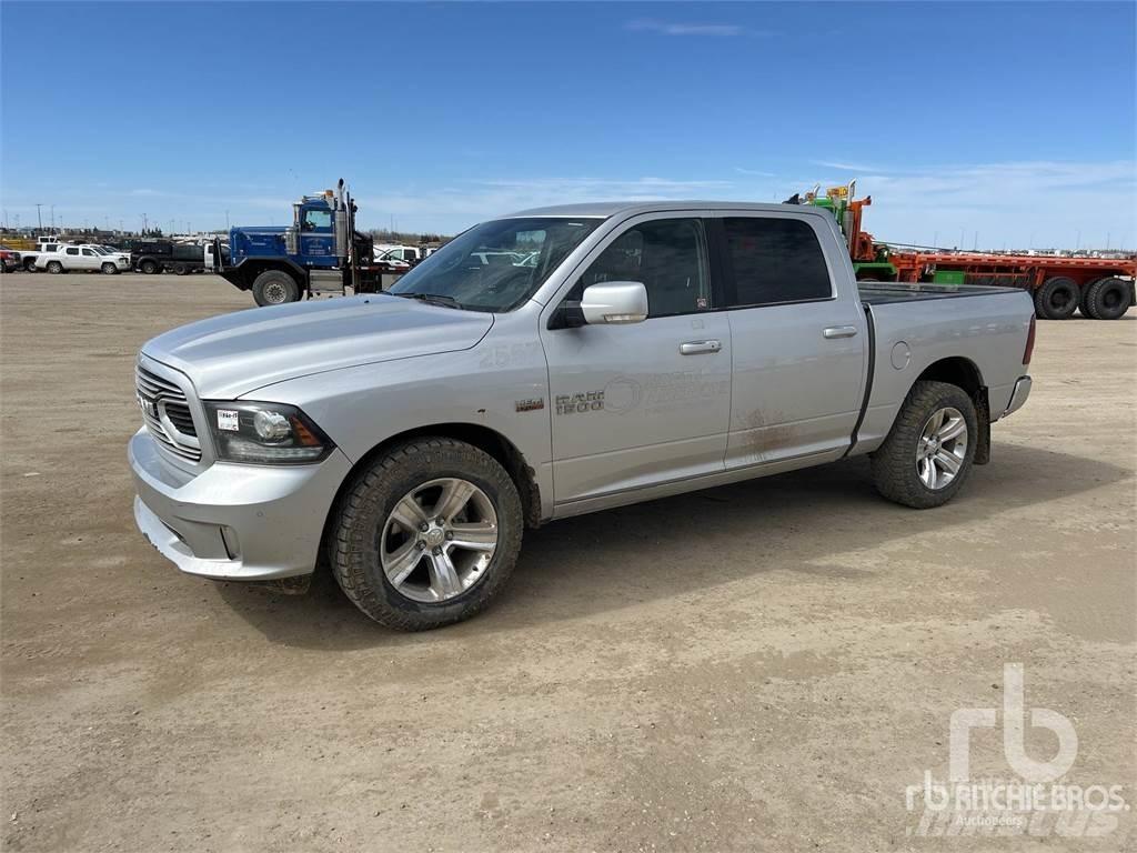 RAM 1500 皮卡.傳統半斗卡車/側卸板