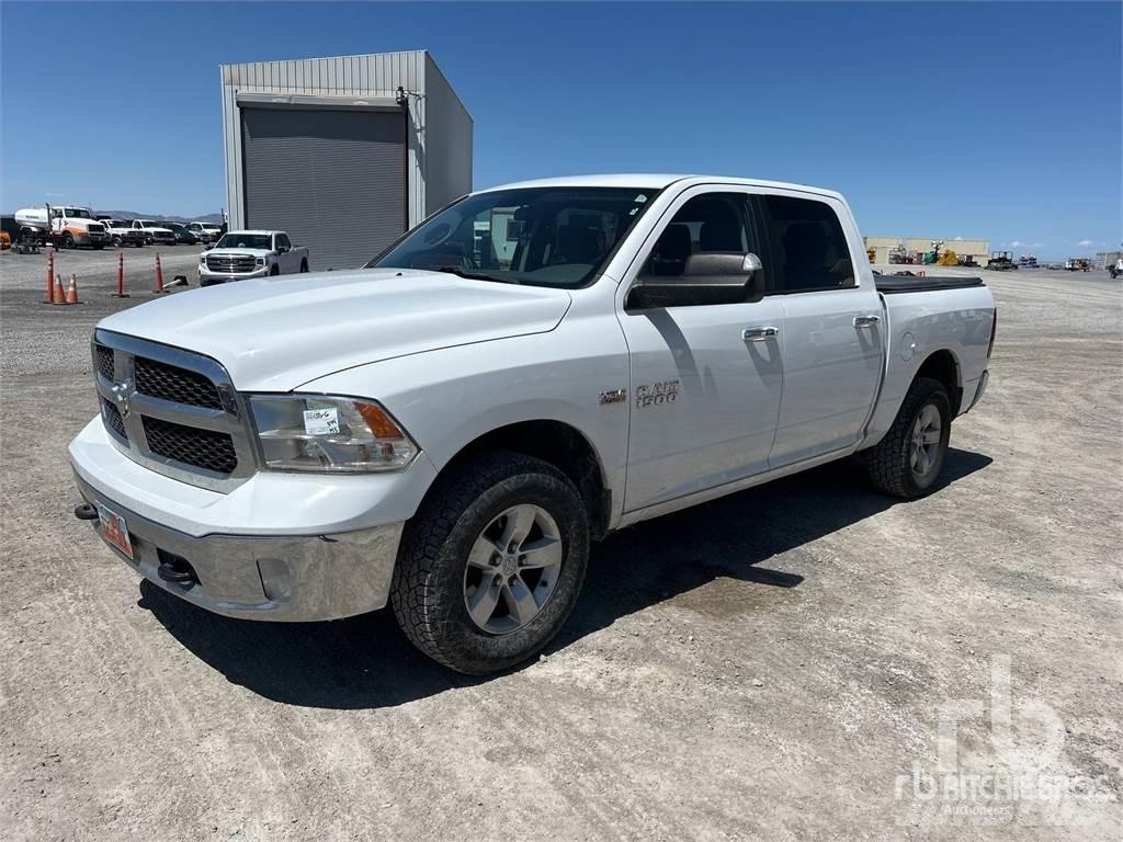 RAM 1500 皮卡.傳統半斗卡車/側卸板