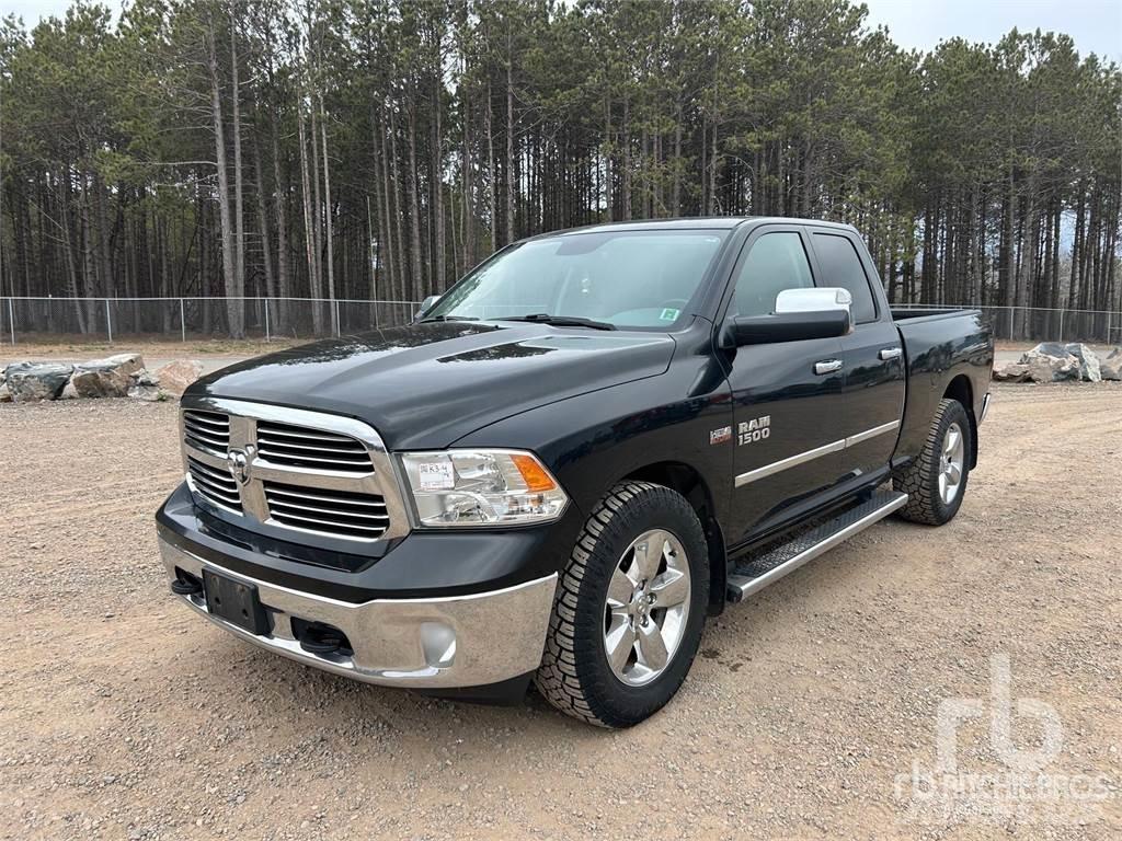 RAM 1500 皮卡.傳統半斗卡車/側卸板