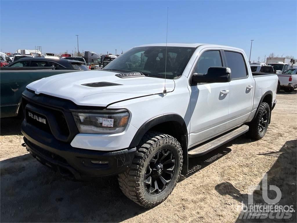 RAM 1500 皮卡.傳統半斗卡車/側卸板