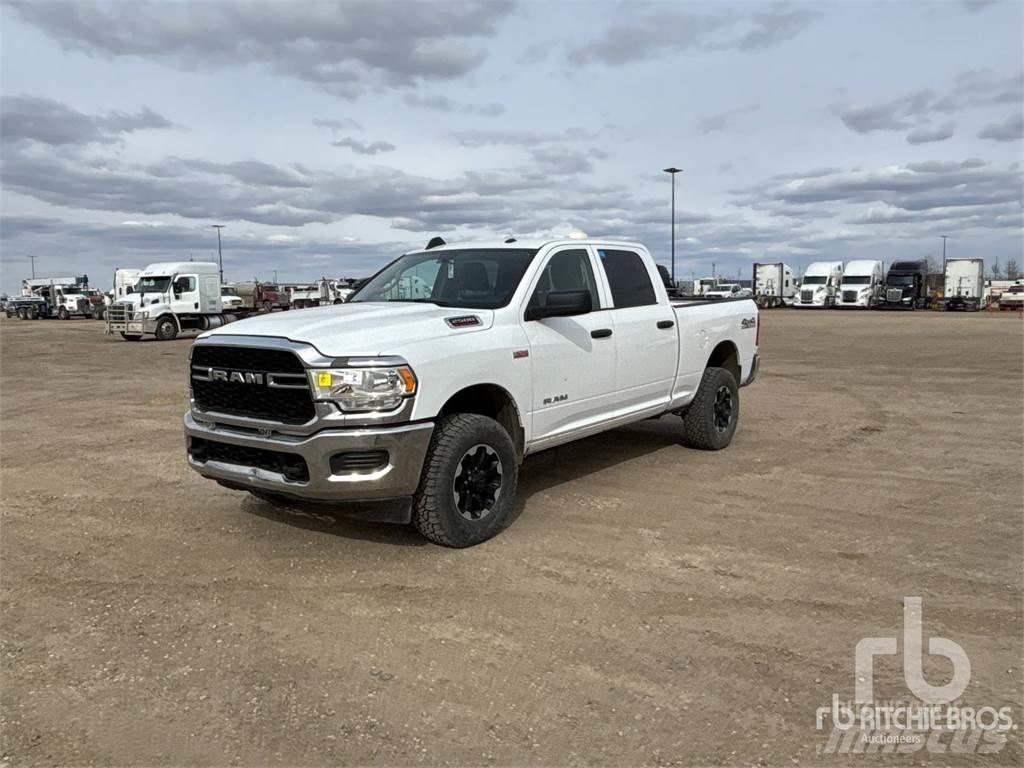 RAM 2500 皮卡.傳統半斗卡車/側卸板