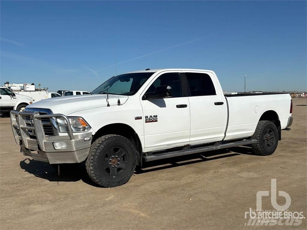 RAM 2500 皮卡.傳統半斗卡車/側卸板