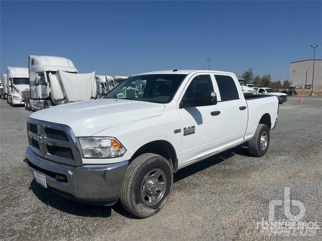 RAM 2500 皮卡.傳統半斗卡車/側卸板