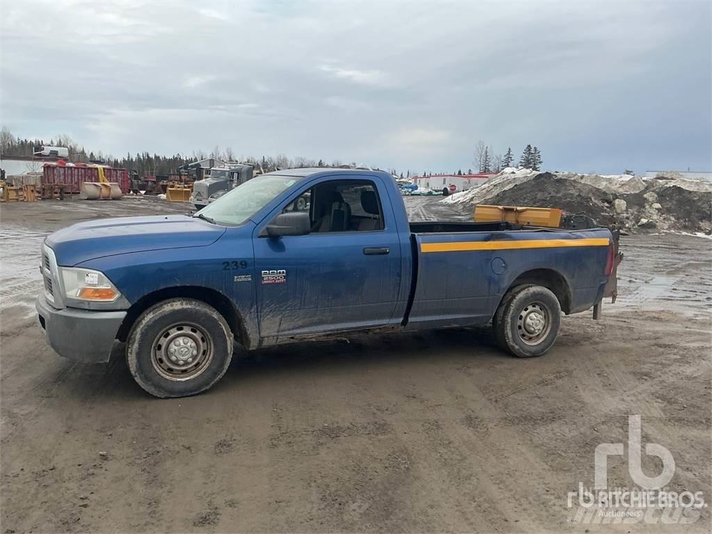 RAM 2500 皮卡.傳統半斗卡車/側卸板