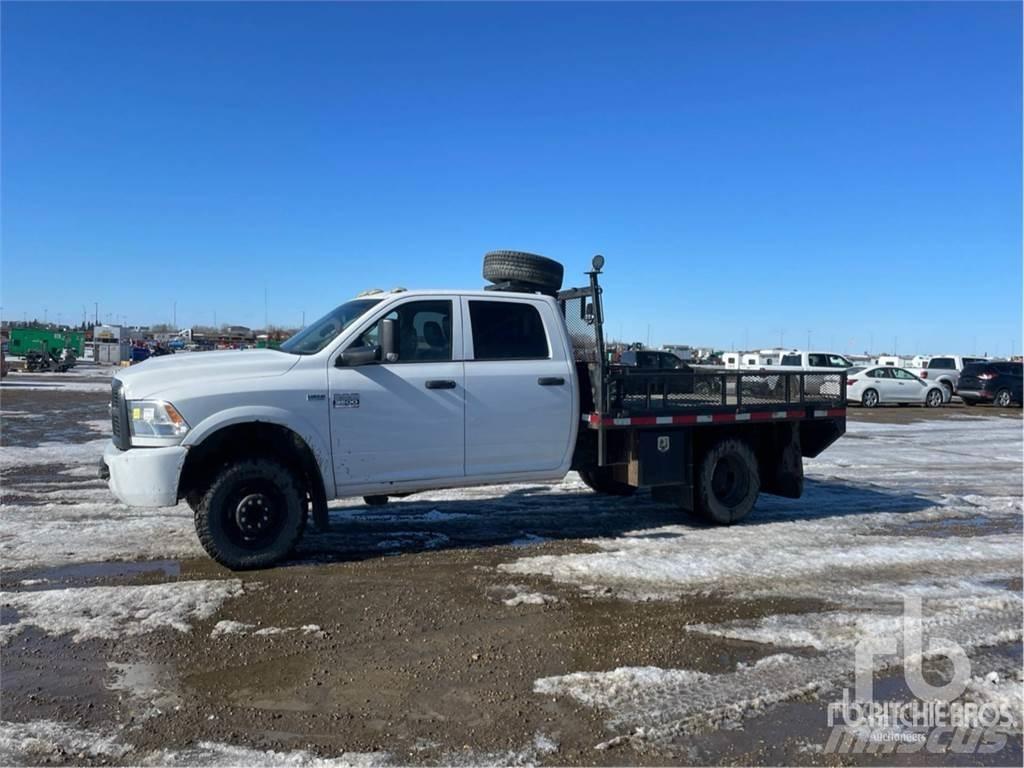 RAM 3500HD 平板式/側卸式卡車