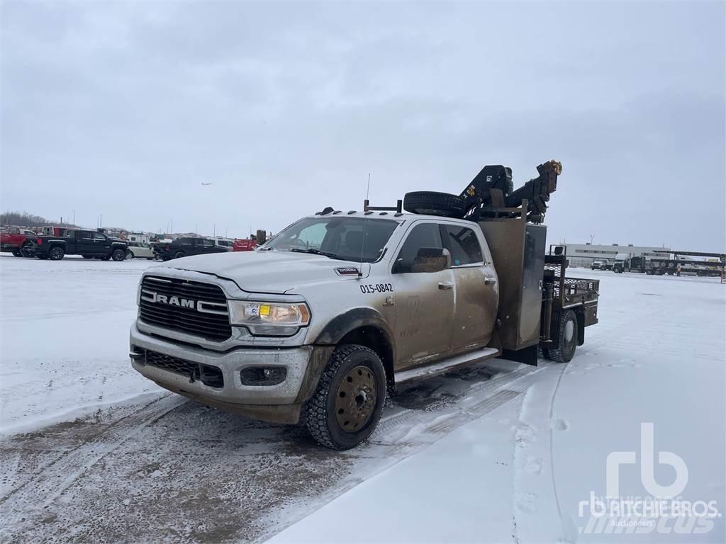 RAM 5500 起重機卡車
