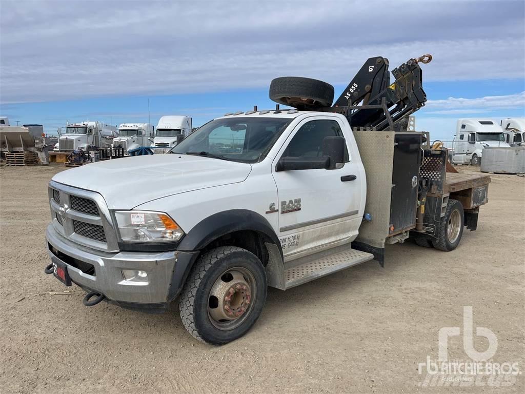 RAM 5500 起重機卡車