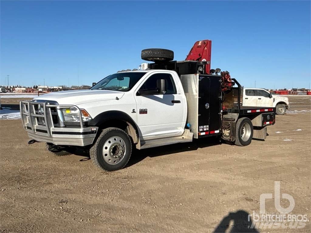 RAM 5500 起重機卡車