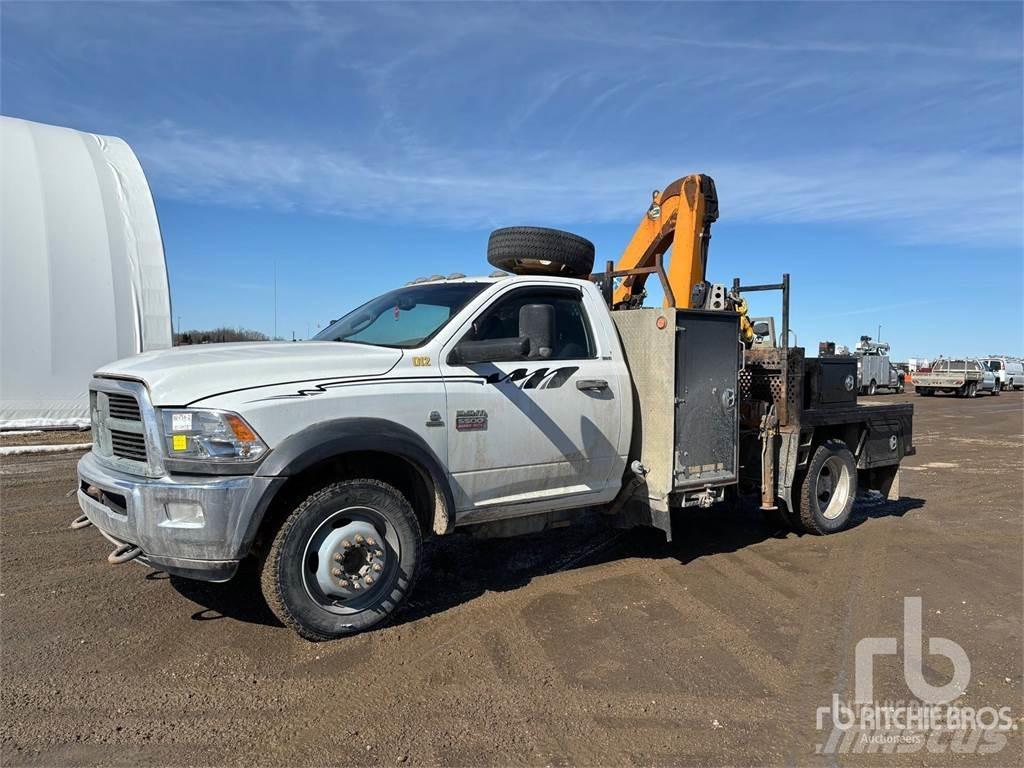 RAM 5500 起重機卡車