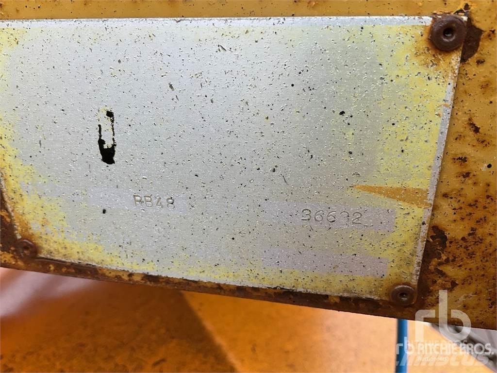Rosco RB48 室內掃倉機