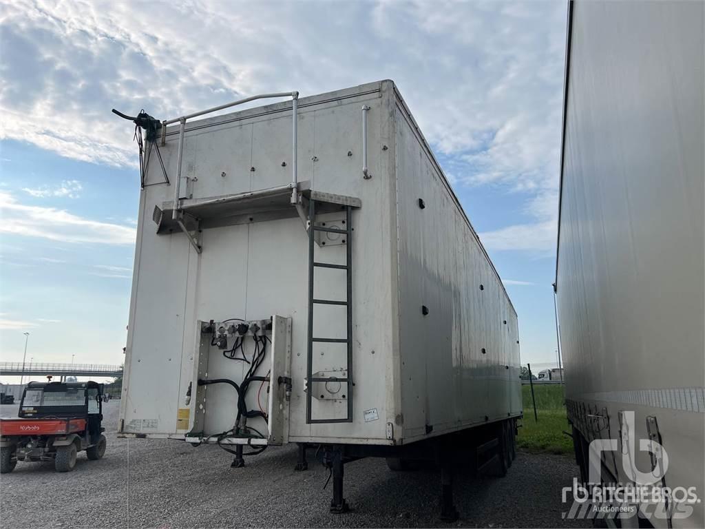 Schmitz SW24 箱體半拖車
