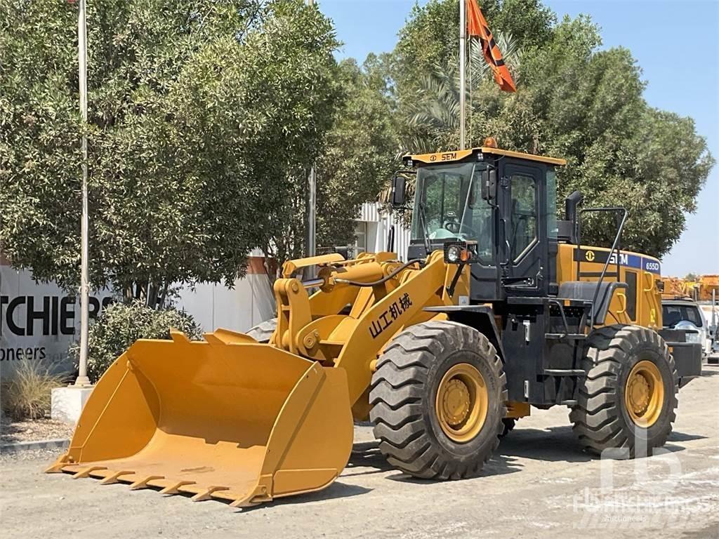 SEM 655D 輪胎式裝載機