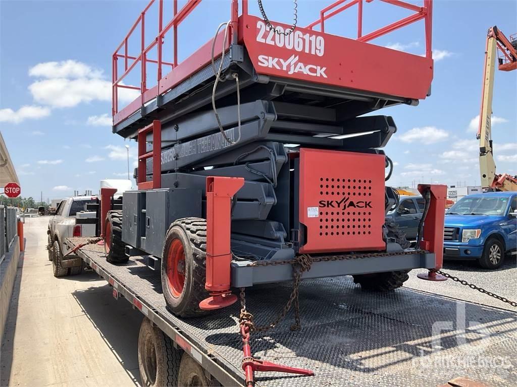 SkyJack SJ9250 剪式升降機
