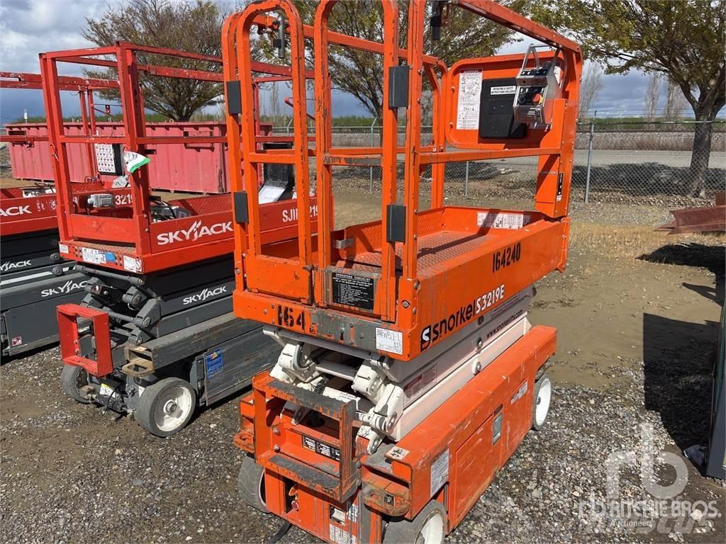 Snorkel S3219E 剪式升降機