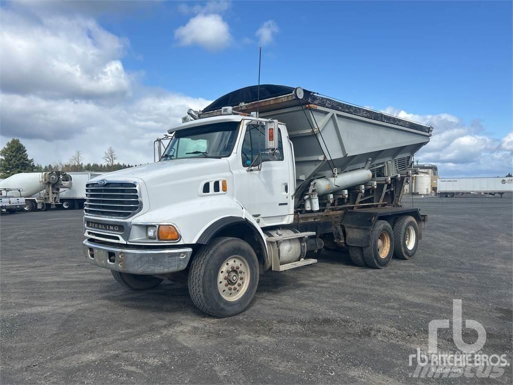 Sterling LT8500 傾卸式卡車