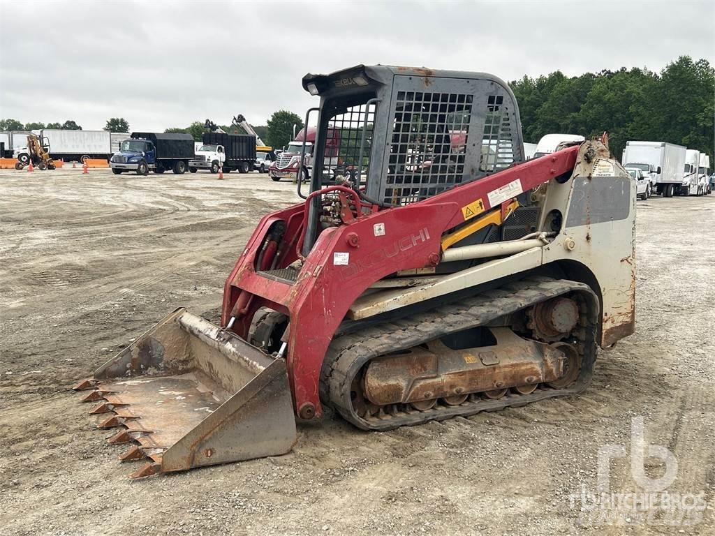 Takeuchi TL10 滑移轉向裝載機
