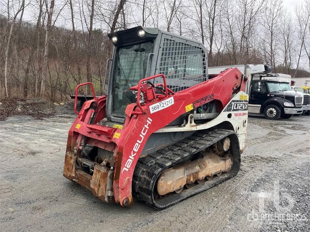 Takeuchi TL12V2 滑移轉向裝載機