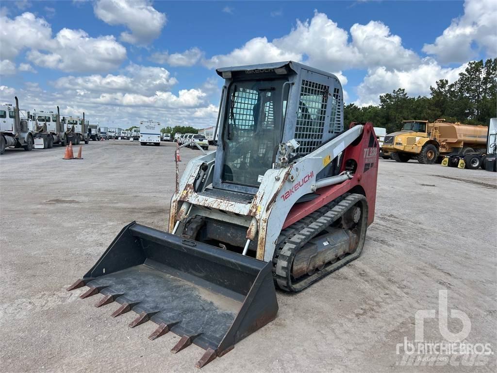 Takeuchi TL230 滑移轉向裝載機