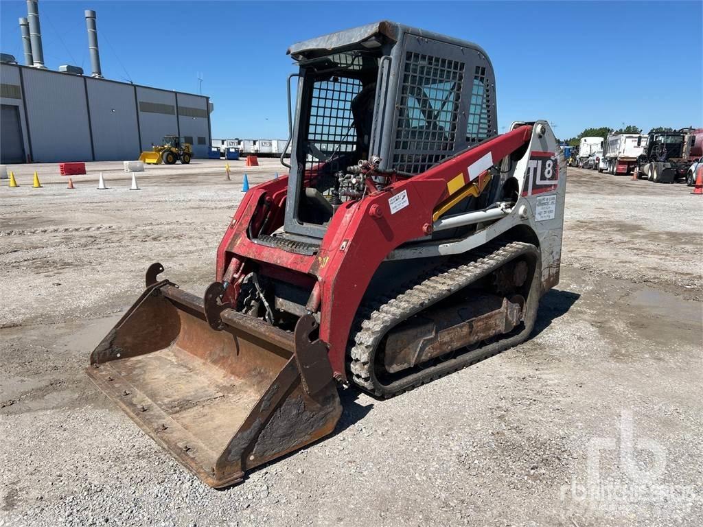 Takeuchi TL8 滑移轉向裝載機